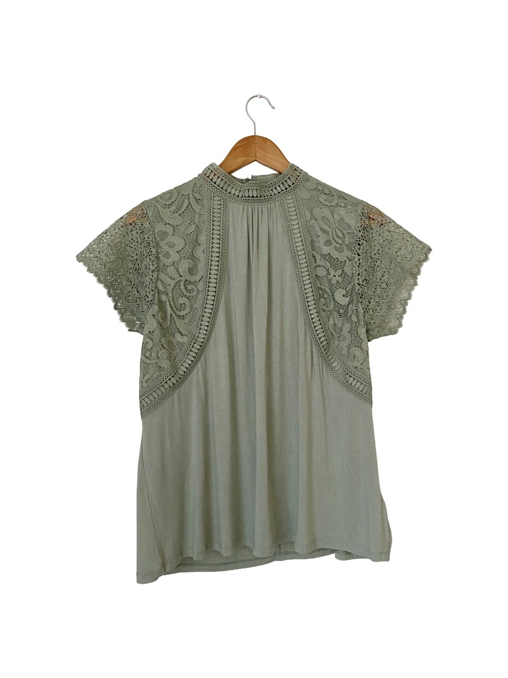 Cable & Gauge | Viscose Lace-Trim Short Sleeve Top in Sage Green Size XL